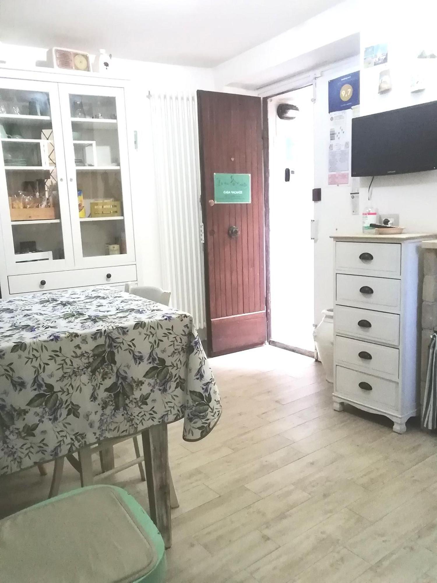 Casa Vacanza La Mia Casetta Сутри Экстерьер фото